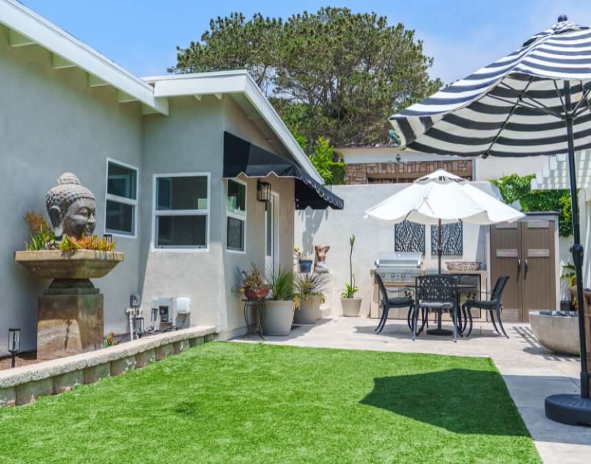 Enhancing ADU functionality with stucco siding, sliding doors, and outdoor integration.
