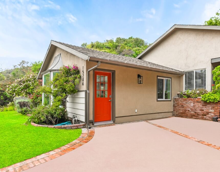 What Is an ADU and Why Color Matters – light neutral ADU kitchen design using cohesive cabinetry colors to improve visual flow and perceived space